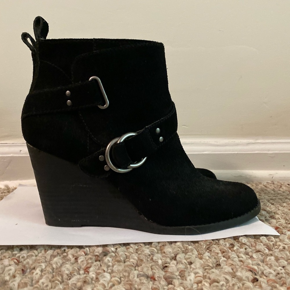 🌟Lucky Brand Wedged Booties🌟